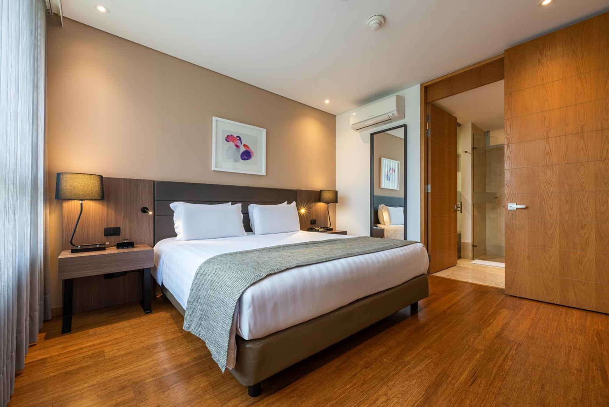מדיין Estelar La Torre Suites מראה חיצוני תמונה