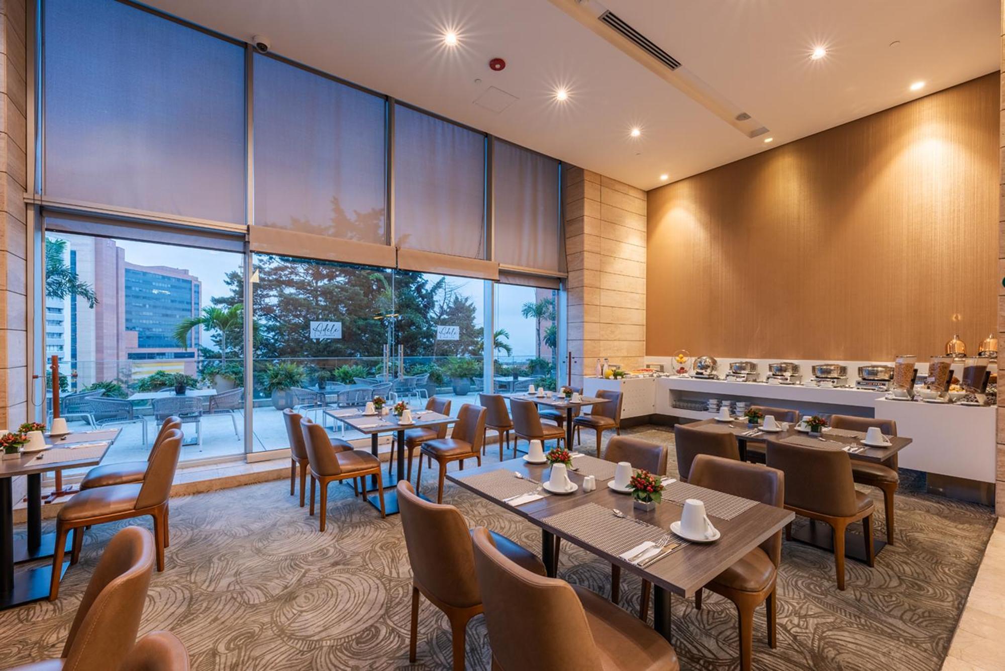 מדיין Estelar La Torre Suites מראה חיצוני תמונה