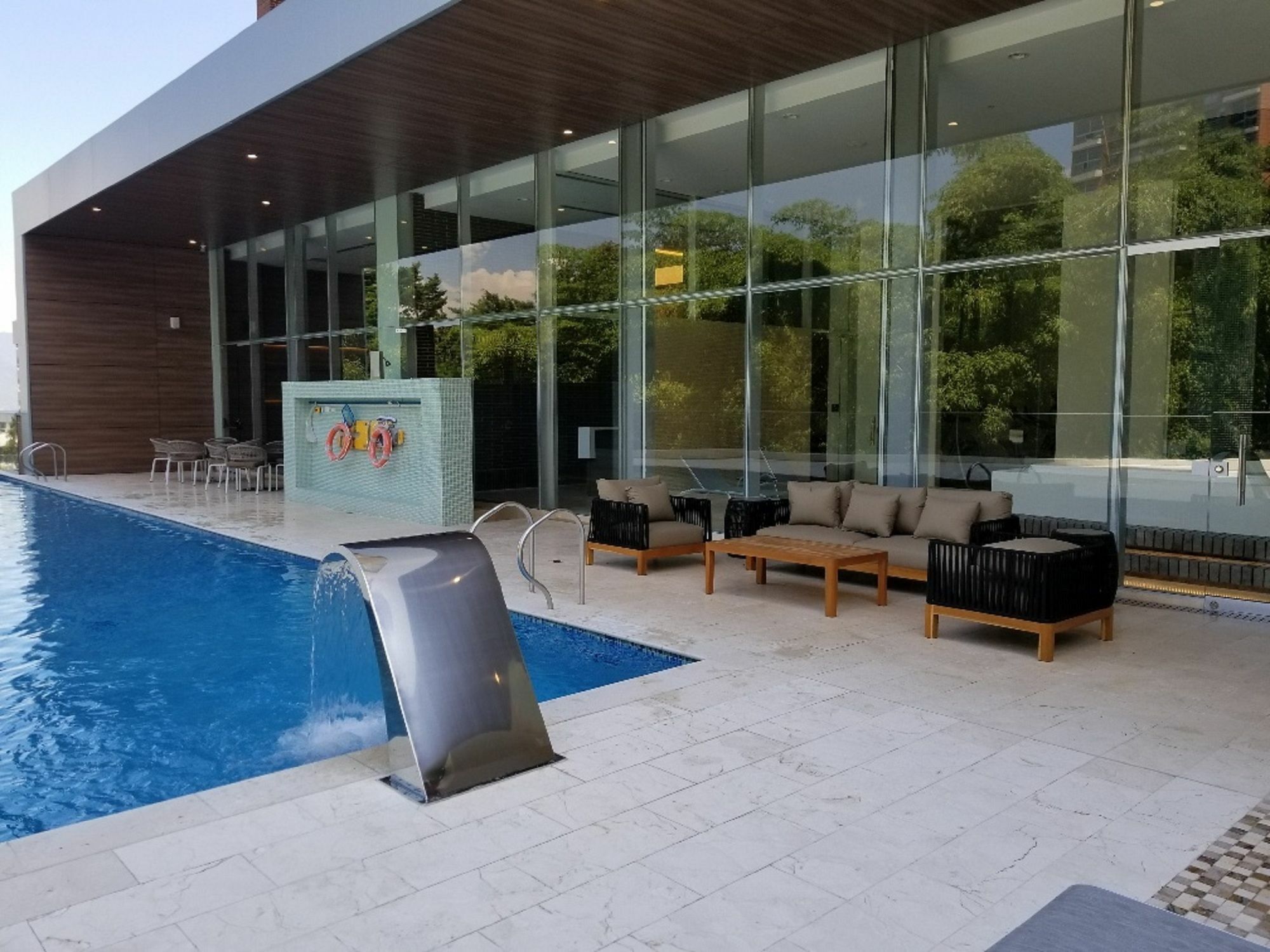 מדיין Estelar La Torre Suites מראה חיצוני תמונה